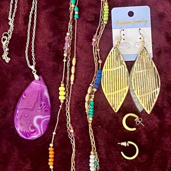 Colorful Women's Jewelry Set - Picture 9 of 15